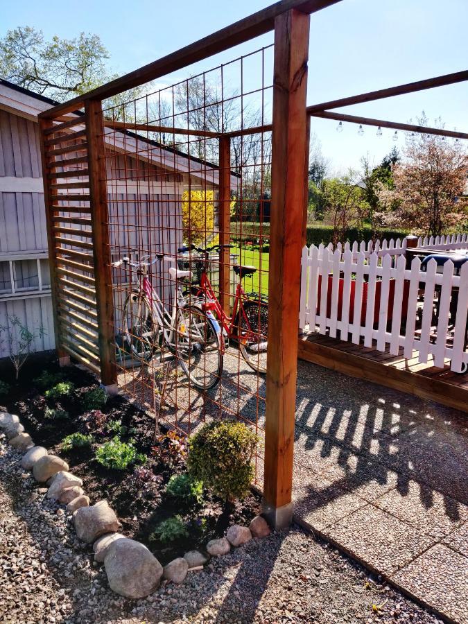 Lillstugan - Centralt Och Havsnaera I Lugnt Villomrade Falkenberg Ngoại thất bức ảnh