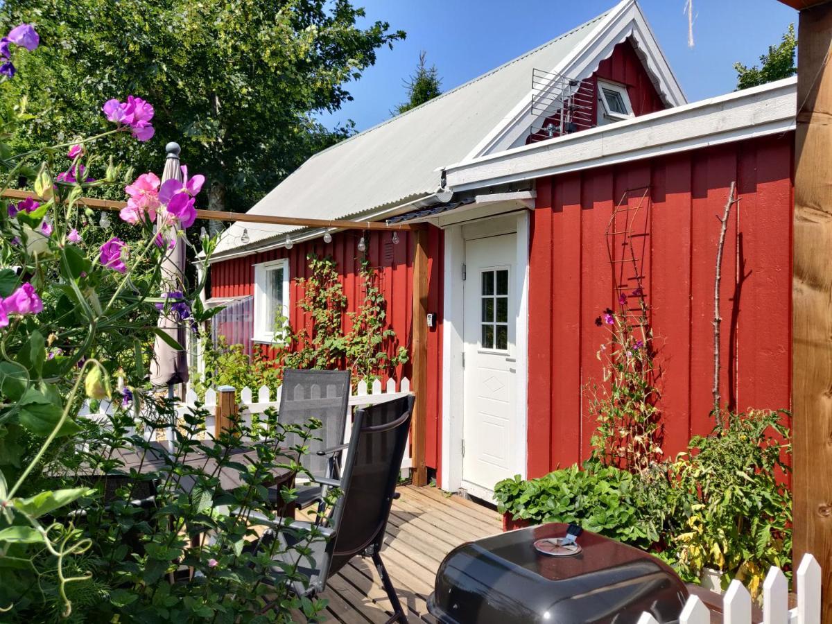 Lillstugan - Centralt Och Havsnaera I Lugnt Villomrade Falkenberg Ngoại thất bức ảnh
